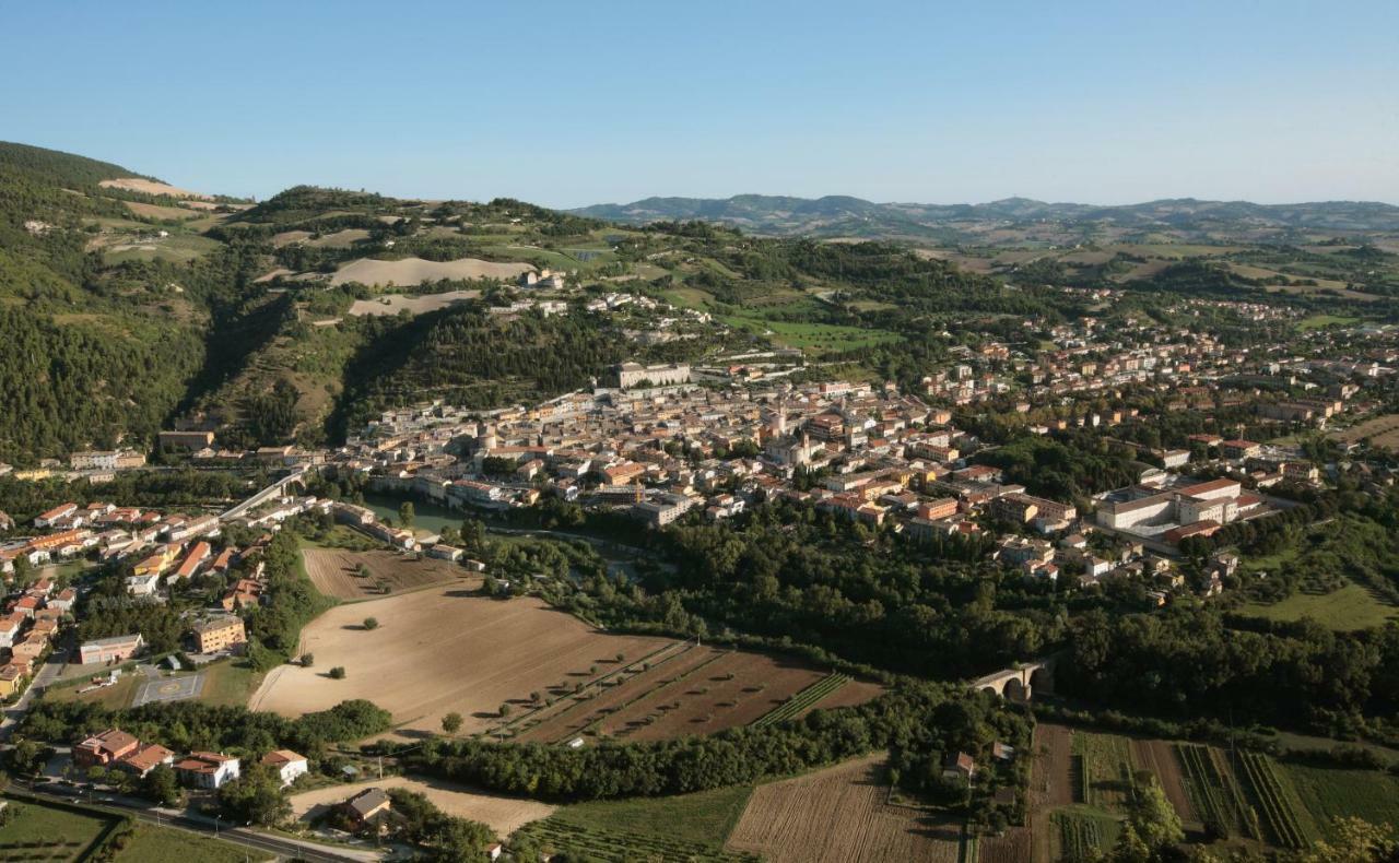 Il Cavallino Fossombrone Buitenkant foto