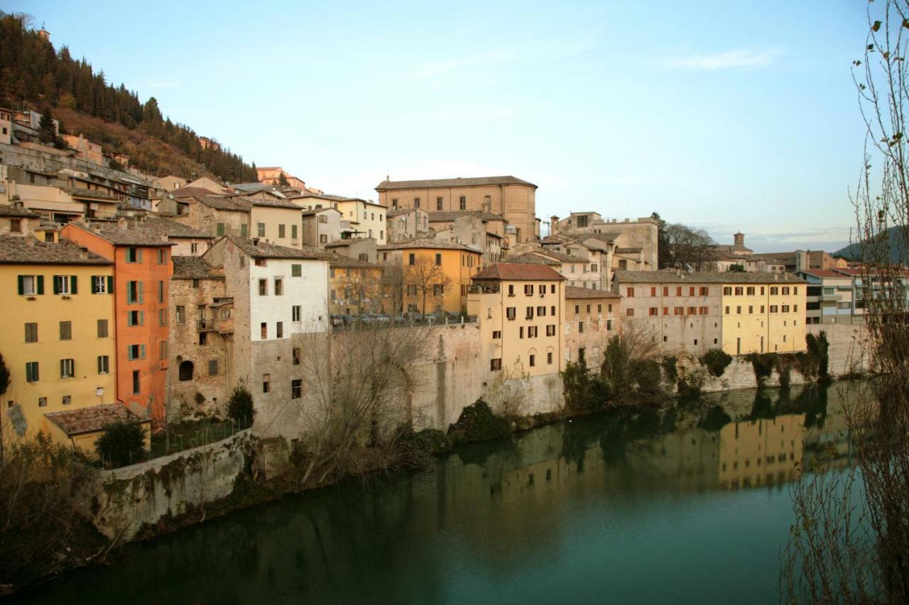 Il Cavallino Fossombrone Buitenkant foto