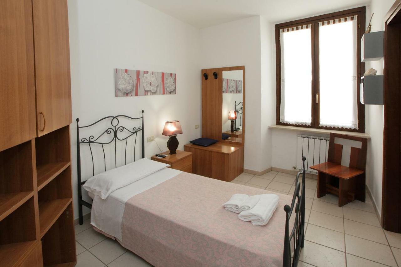 Il Cavallino Fossombrone Buitenkant foto